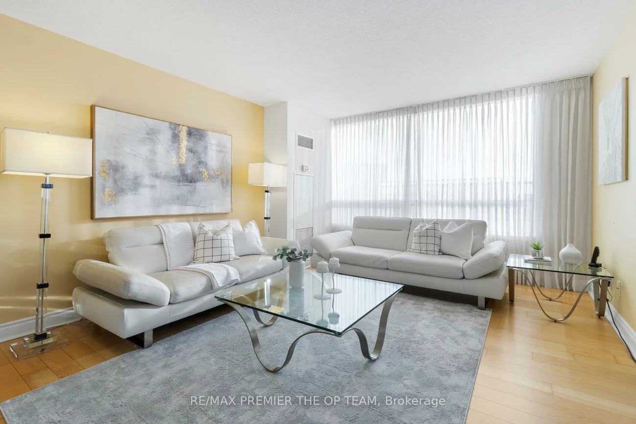 23, Cox, Unionville, Markham
