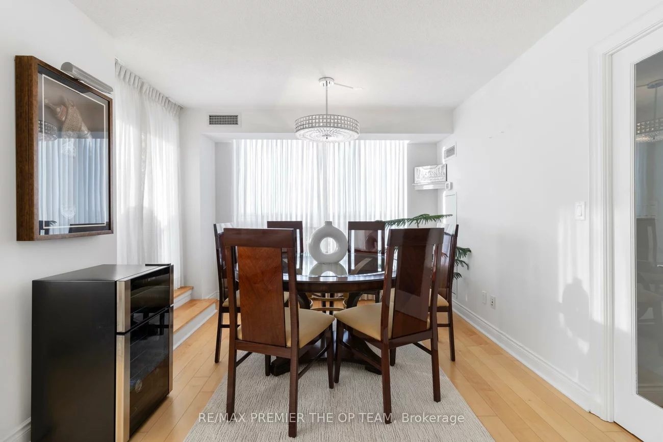 23, Cox, Unionville, Markham