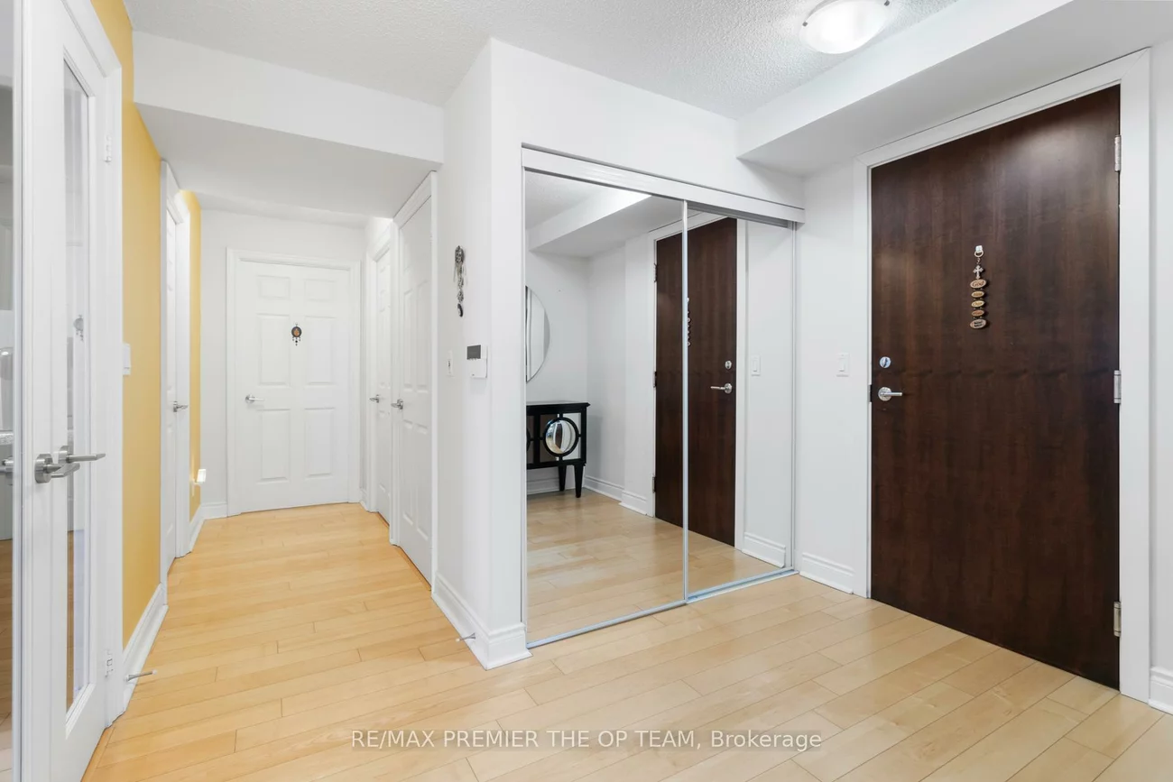 23, Cox, Unionville, Markham