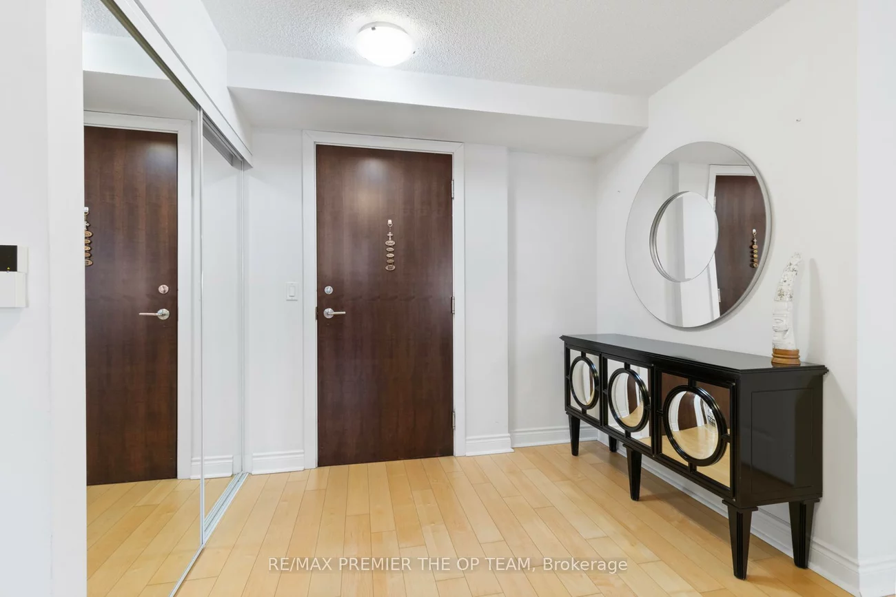 23, Cox, Unionville, Markham