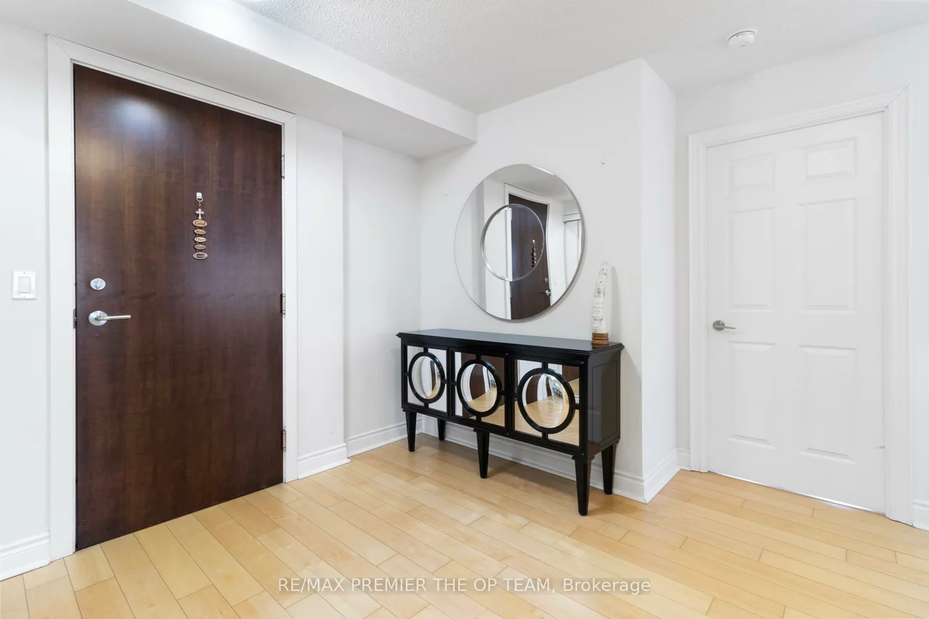 23, Cox, Unionville, Markham