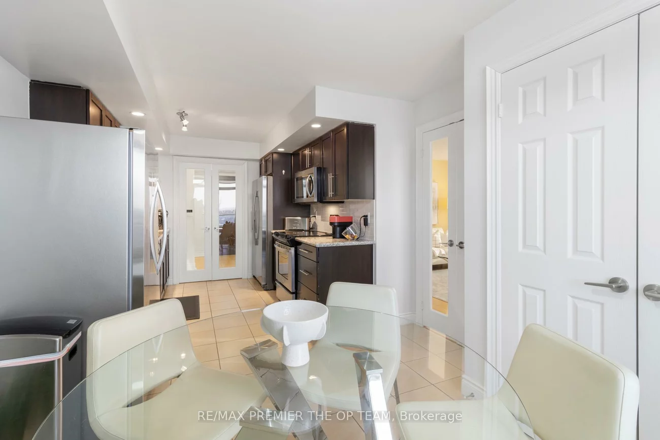 23, Cox, Unionville, Markham