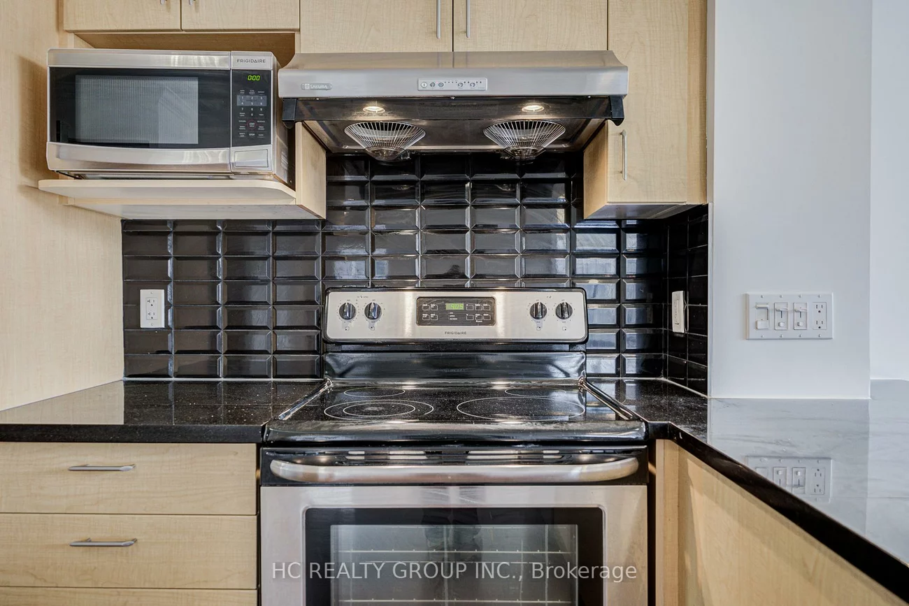 89, South Town Centre, Unionville, Markham