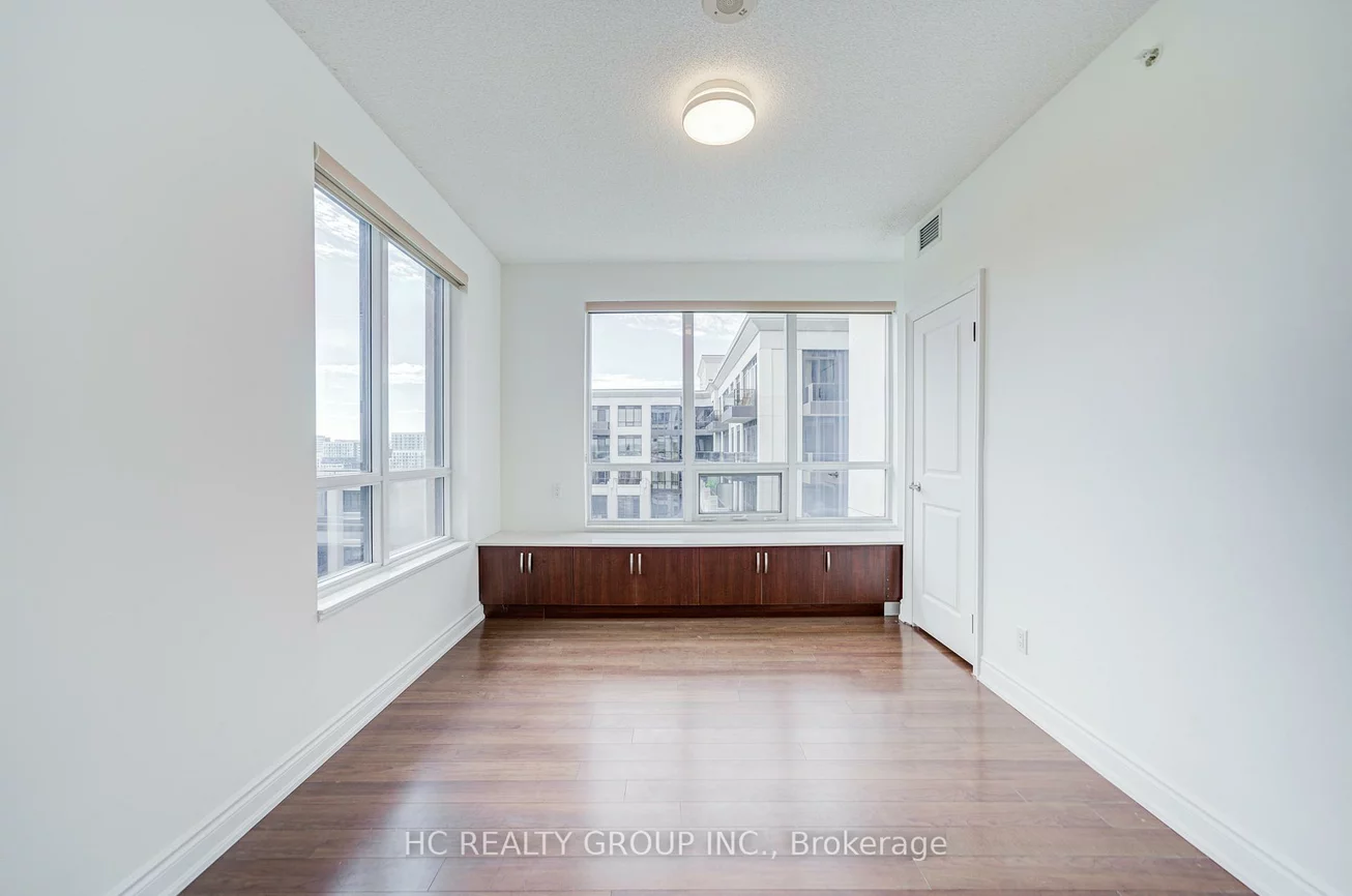 89, South Town Centre, Unionville, Markham