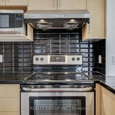 89, South Town Centre, Unionville, Markham
