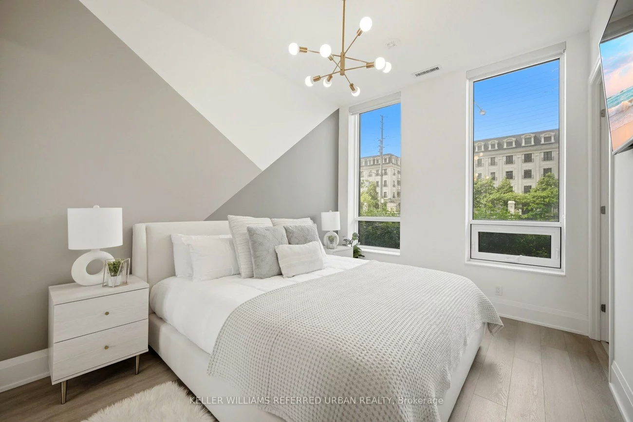 38, Water Walk, Unionville, Markham
