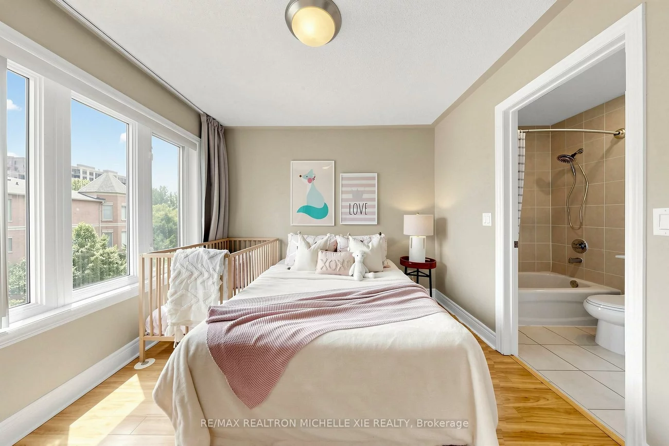 82, Suncrest, Commerce Valley, Markham