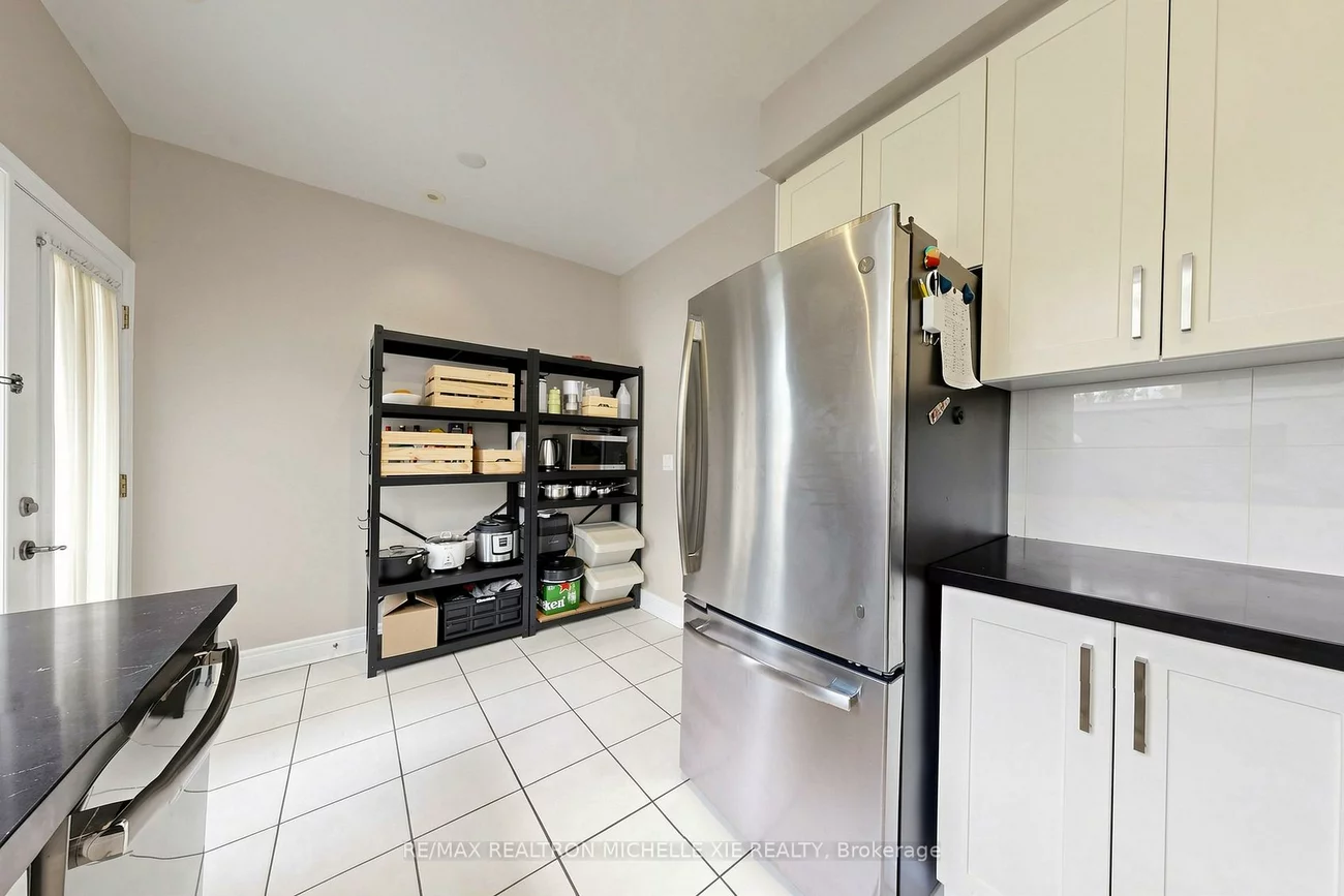 82, Suncrest, Commerce Valley, Markham