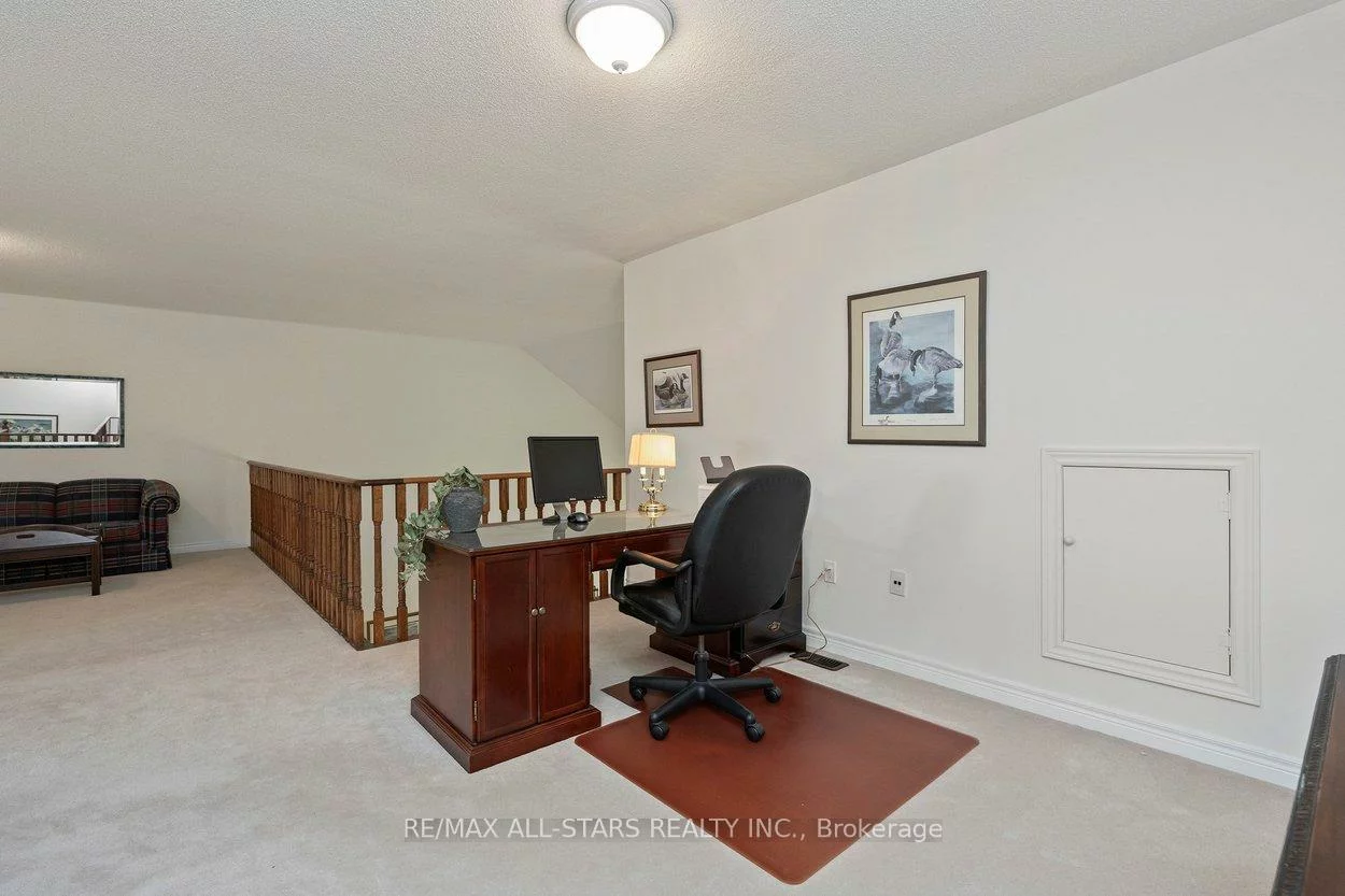 52, Oasis, Greensborough, Markham