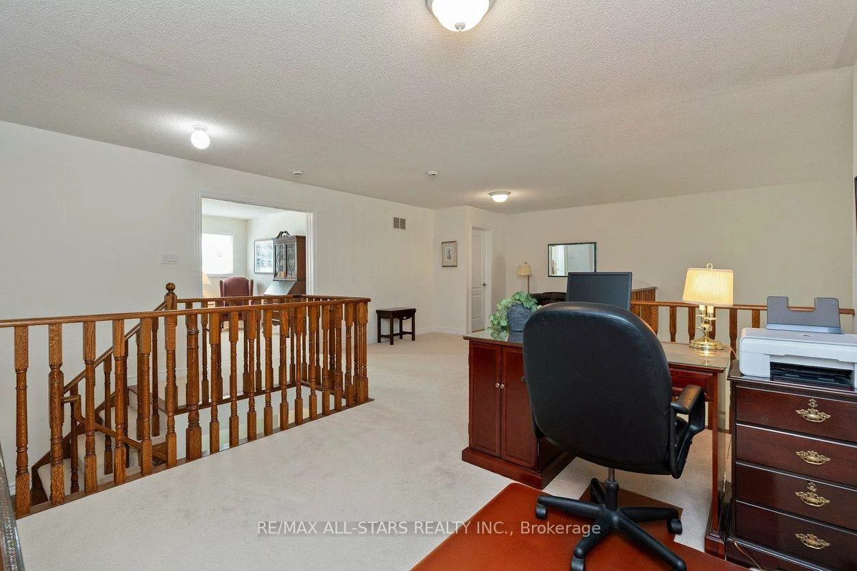 52, Oasis, Greensborough, Markham