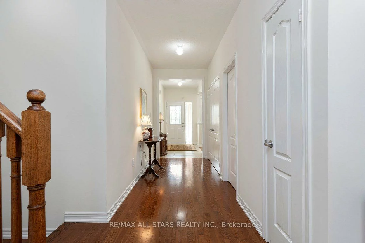 52, Oasis, Greensborough, Markham