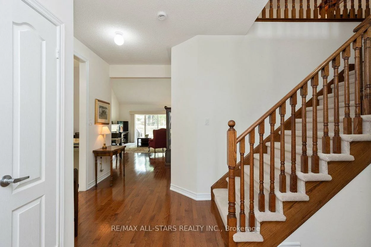52, Oasis, Greensborough, Markham