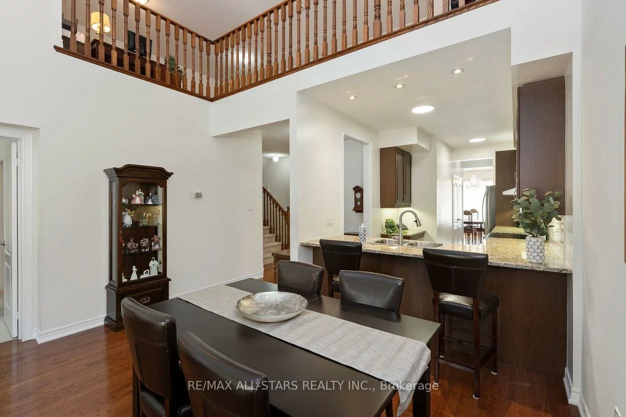 52, Oasis, Greensborough, Markham