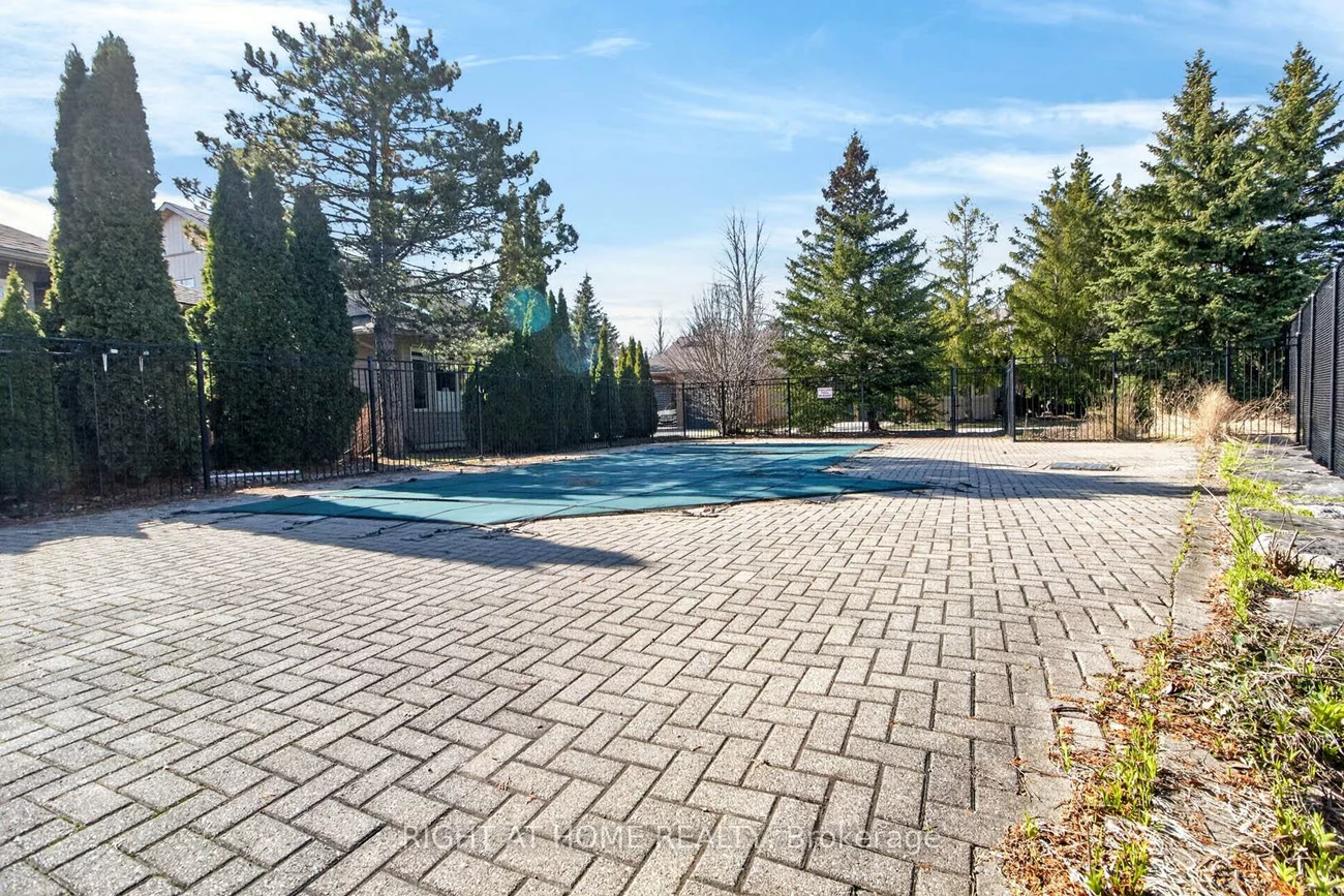 145, Louisbourg, Greensborough, Markham