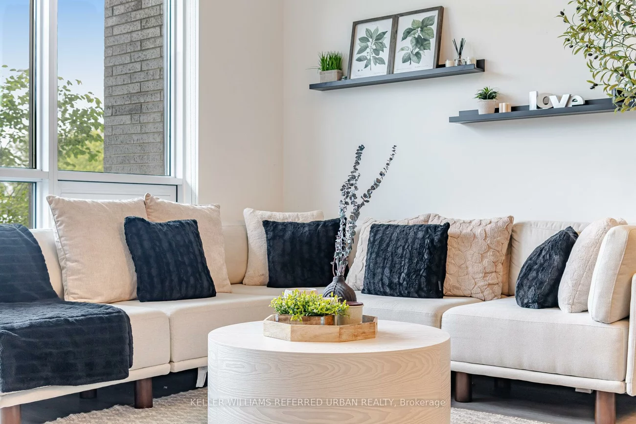 38, Water Walk, Unionville, Markham