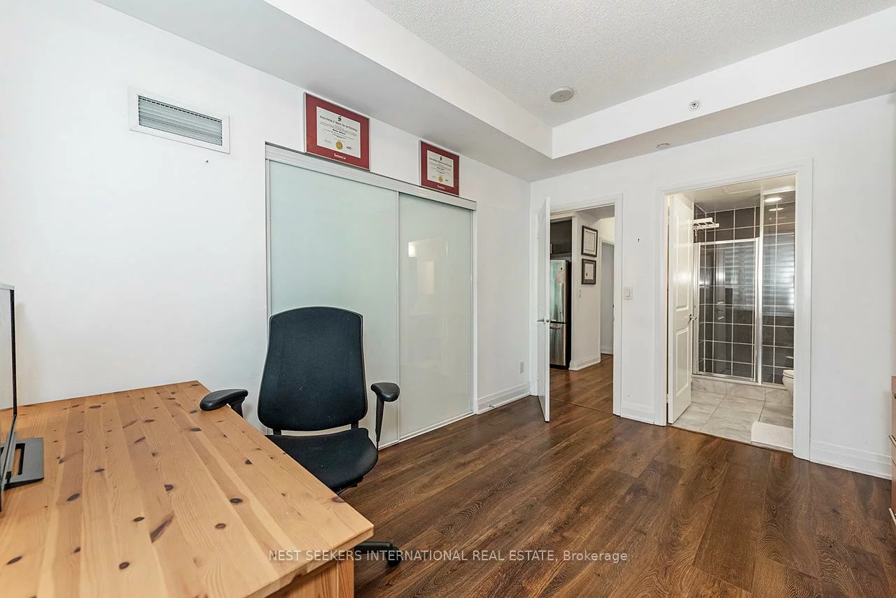 7165, Yonge, Grandview, Markham