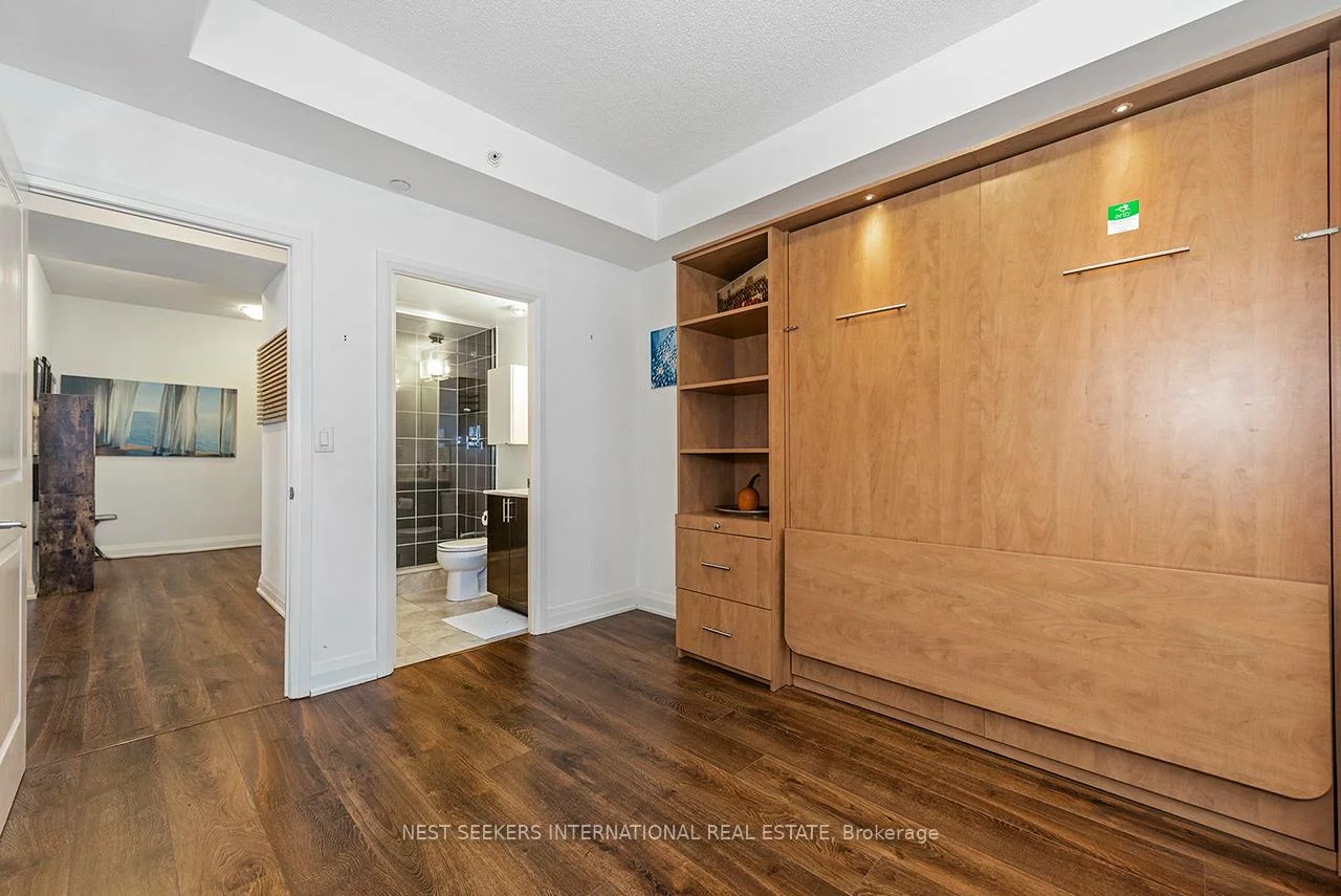 7165, Yonge, Grandview, Markham