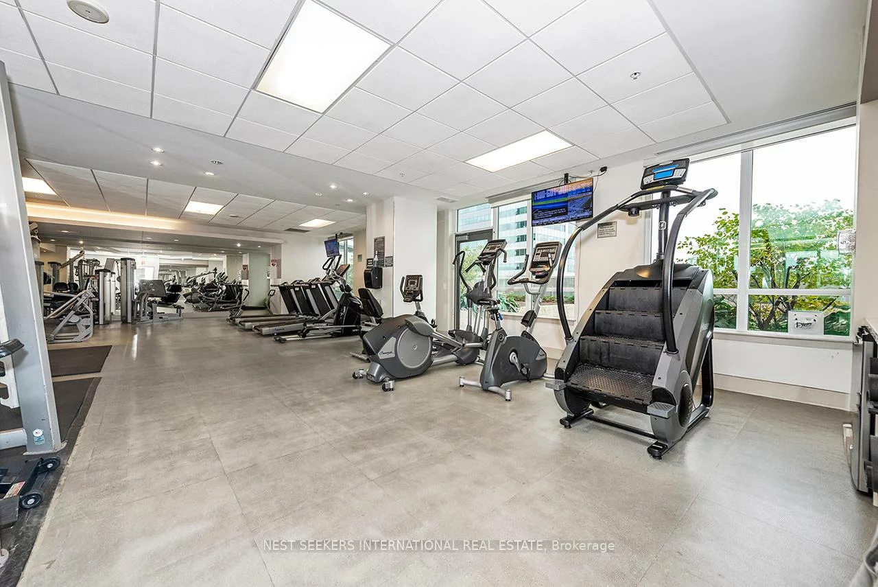 7165, Yonge, Grandview, Markham