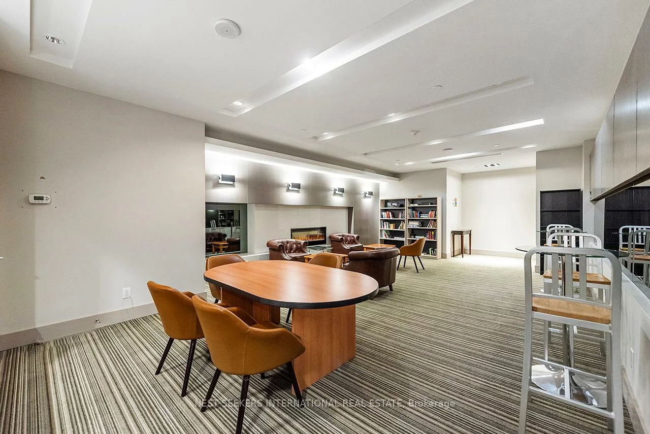 7165, Yonge, Grandview, Markham