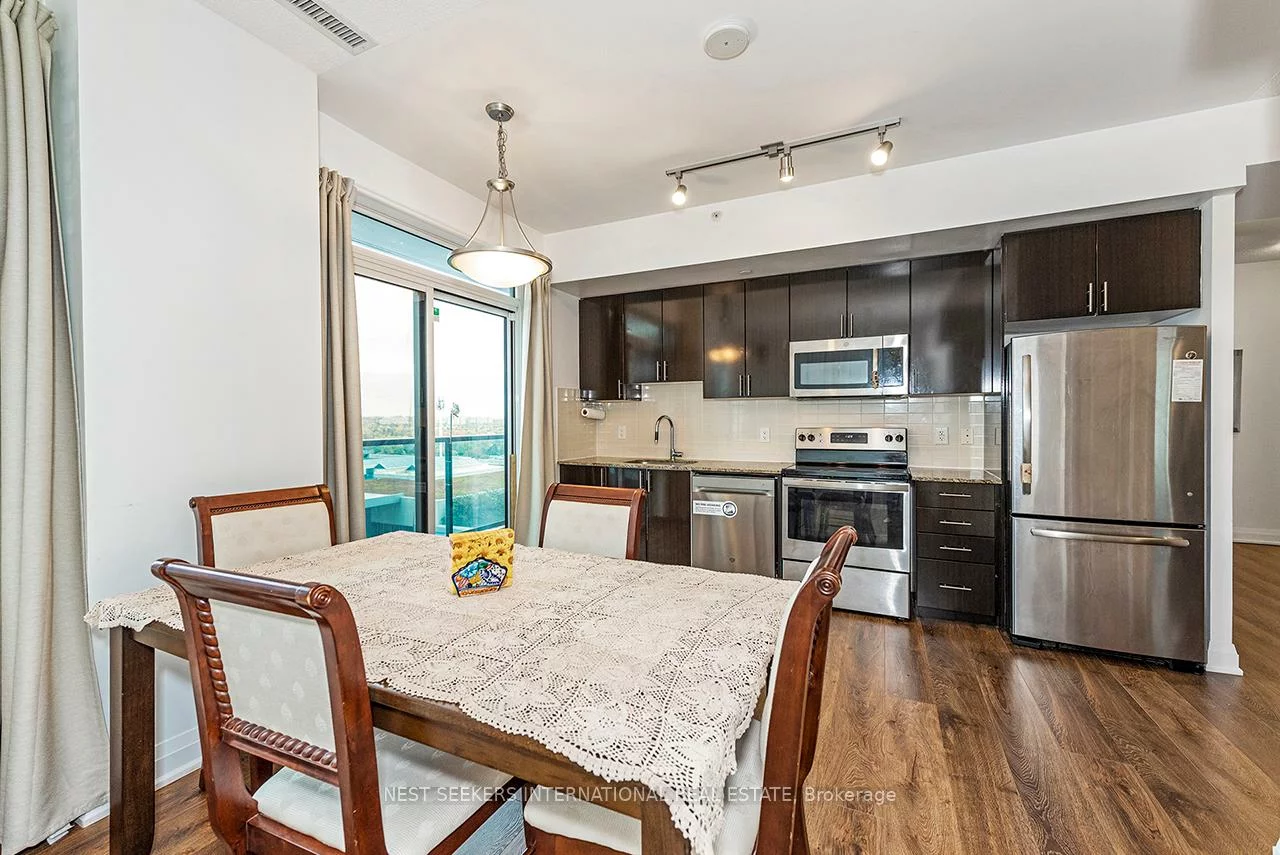 7165, Yonge, Grandview, Markham