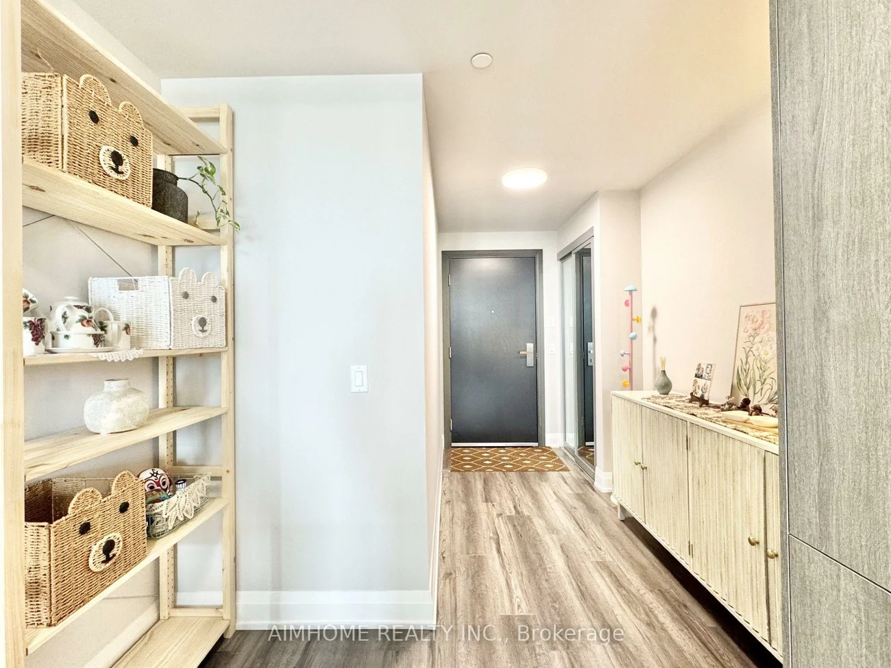 18, Water Walk, Unionville, Markham