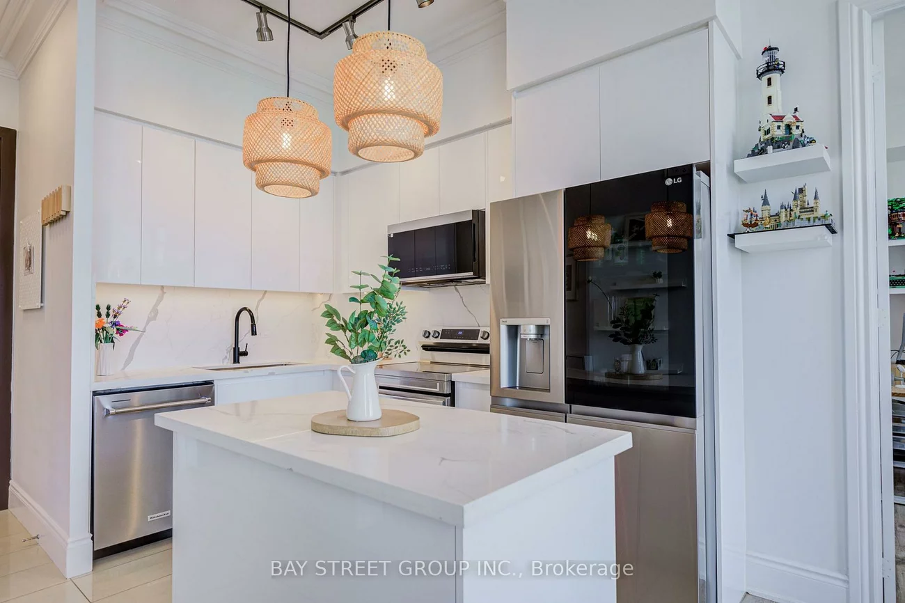 60, South Town Centre, Unionville, Markham