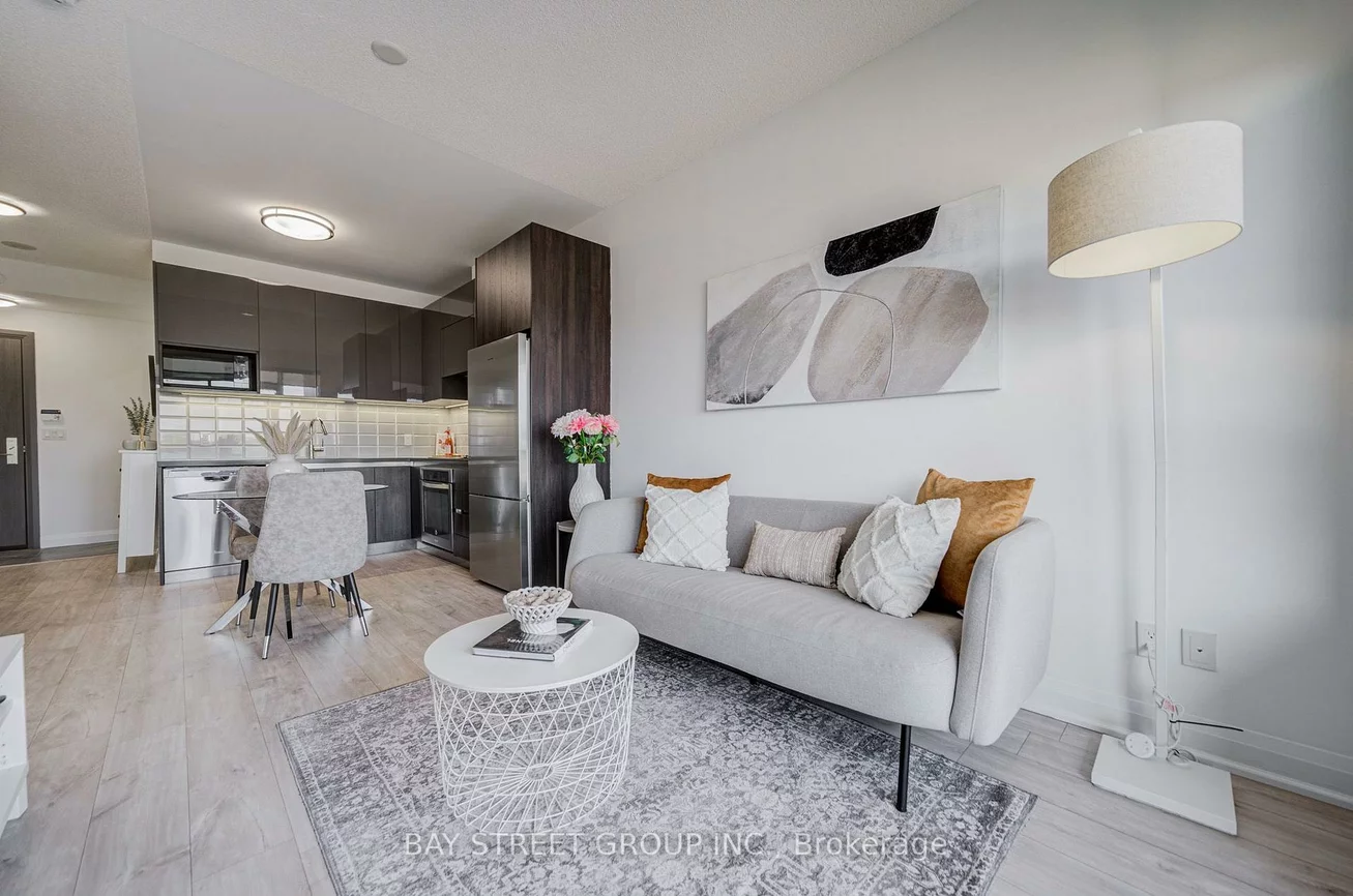 25, Water Walk, Unionville, Markham