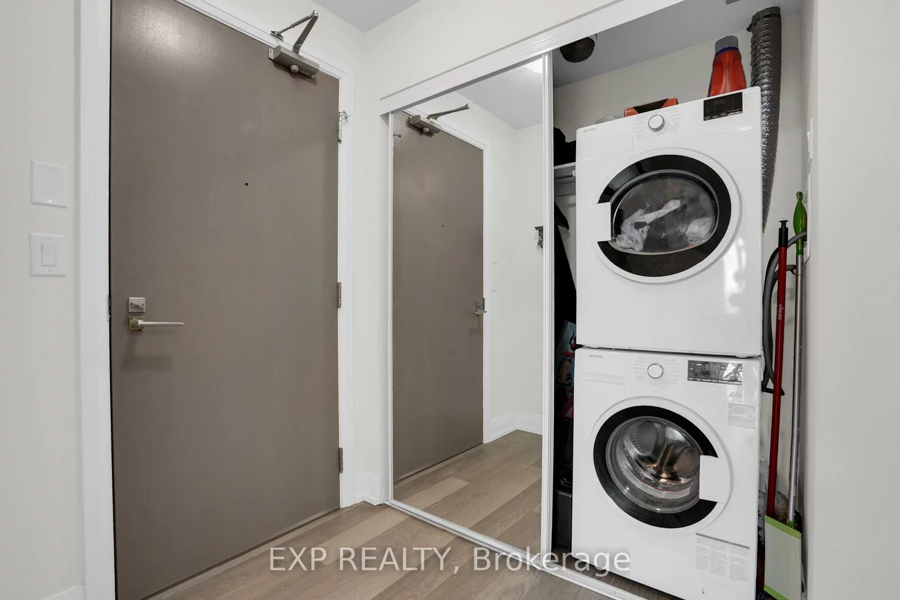 7167, Yonge, Grandview, Markham