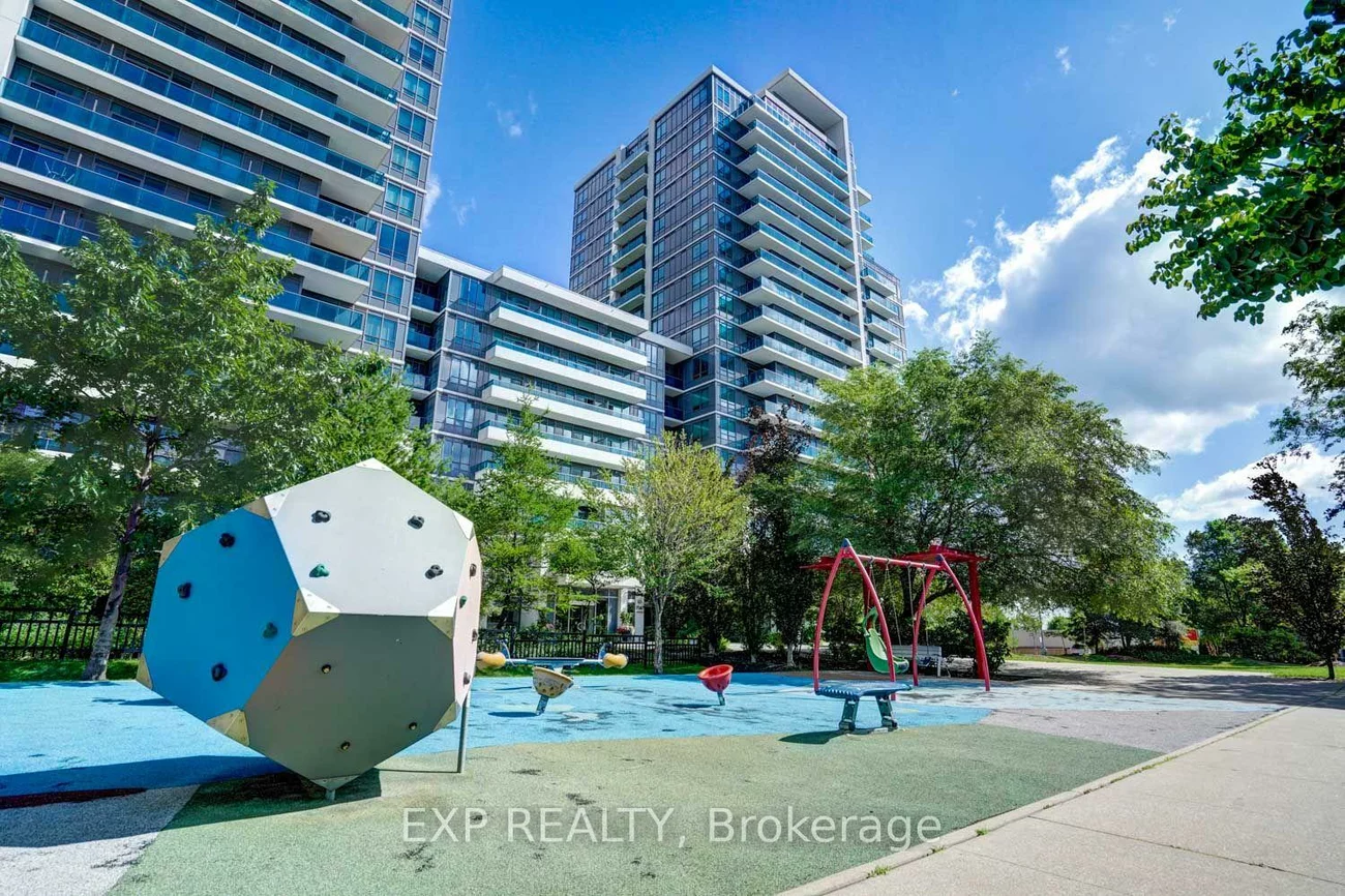 7167, Yonge, Grandview, Markham