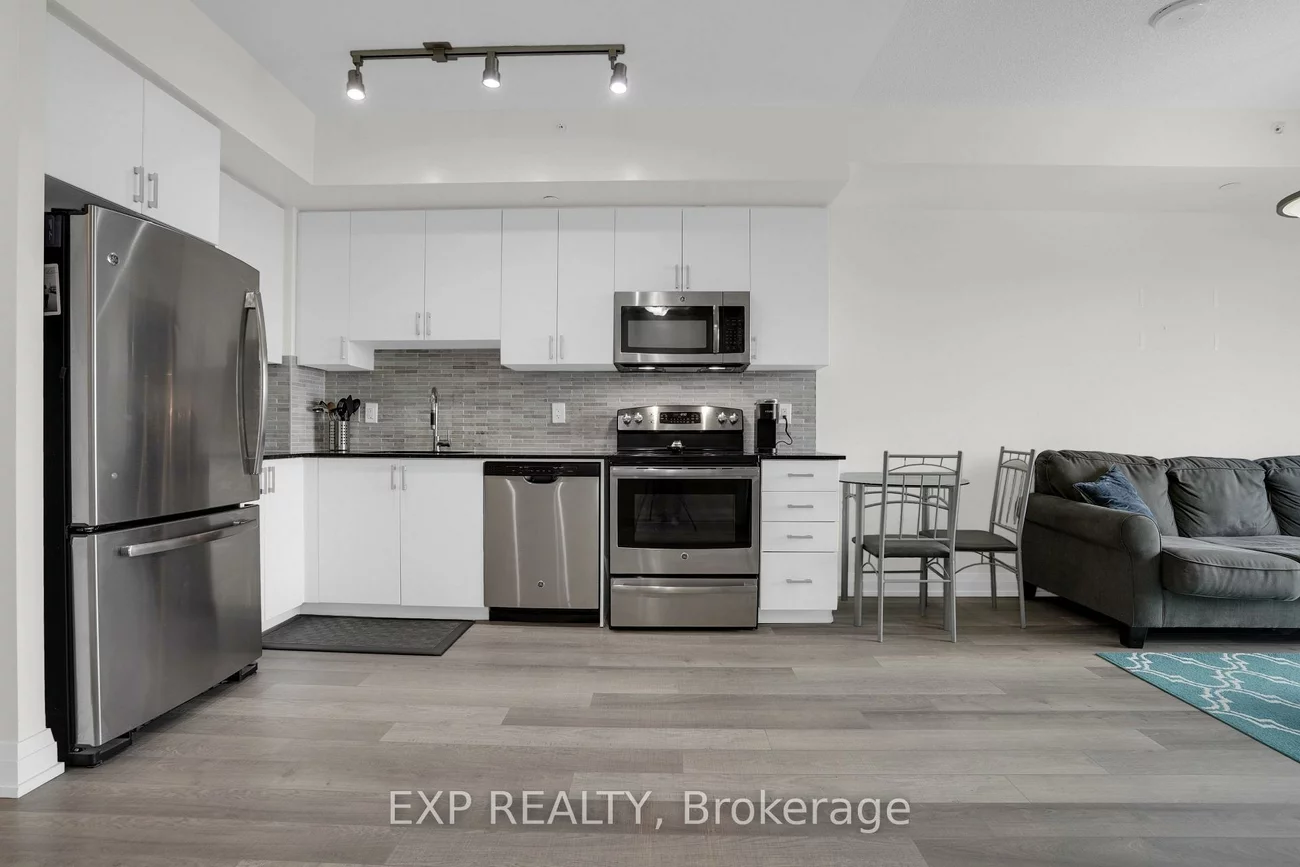 7167, Yonge, Grandview, Markham