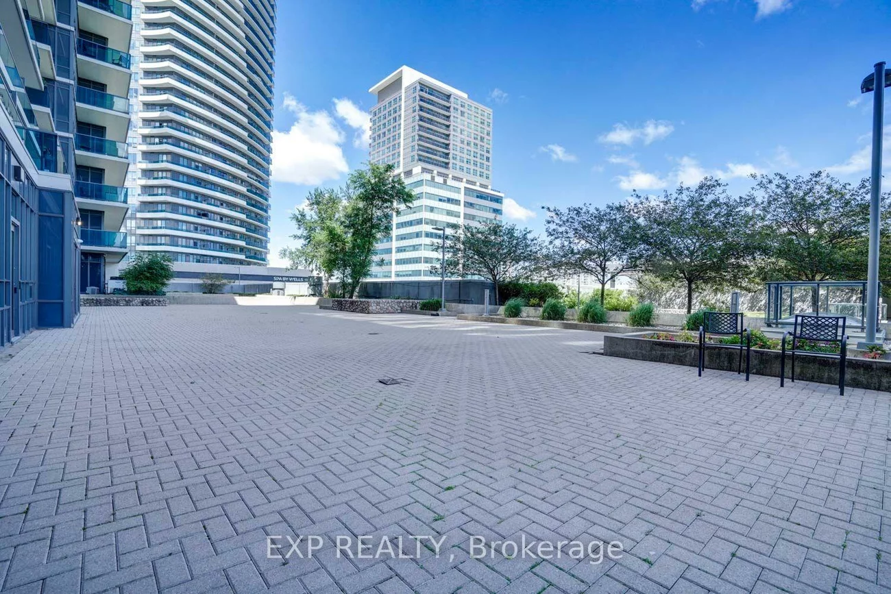 7167, Yonge, Grandview, Markham