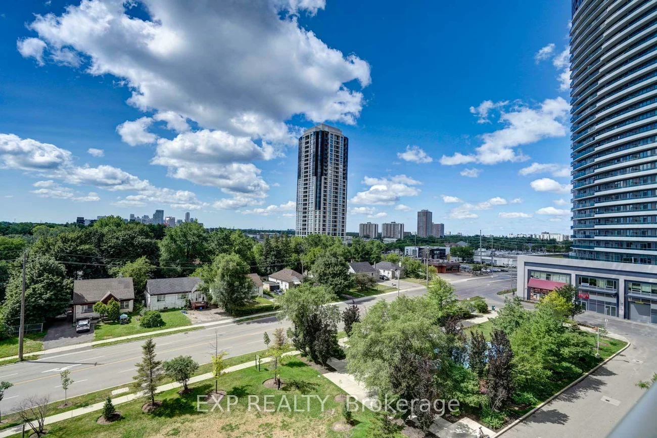 7167, Yonge, Grandview, Markham