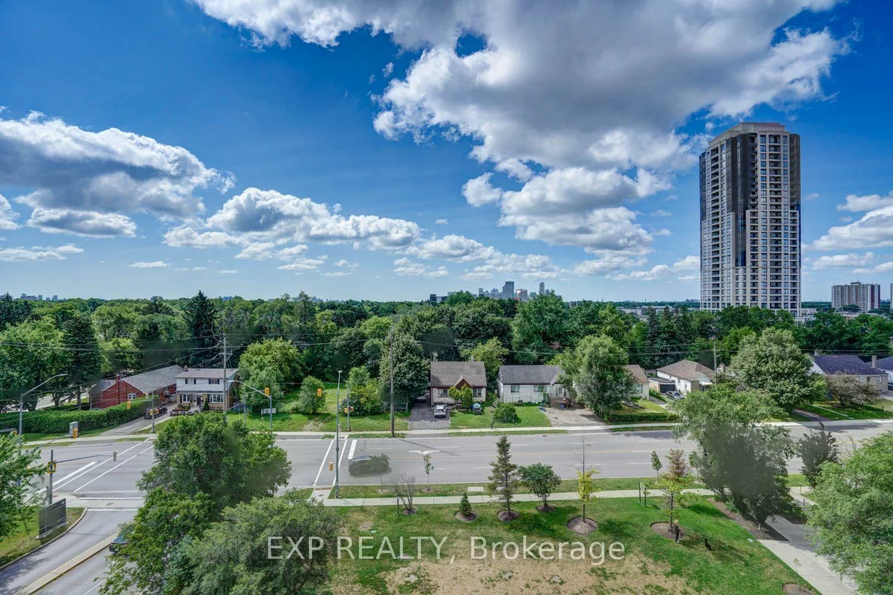 7167, Yonge, Grandview, Markham