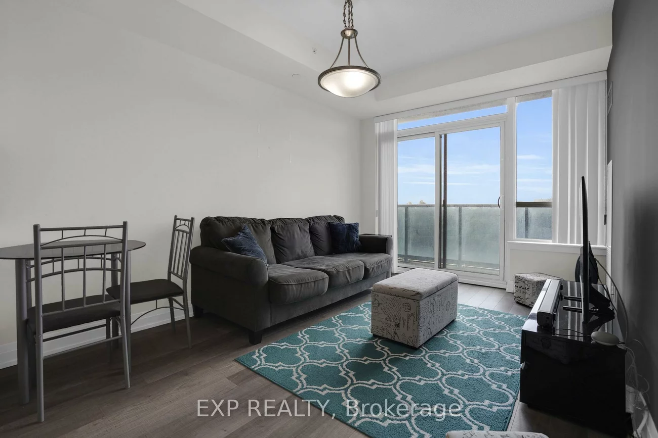 7167, Yonge, Grandview, Markham