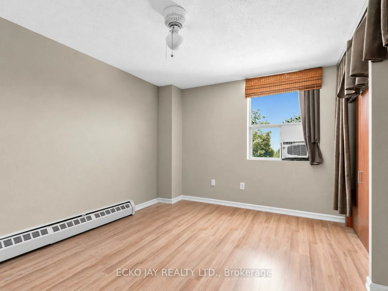 180, Dudley, Thornhill, Markham
