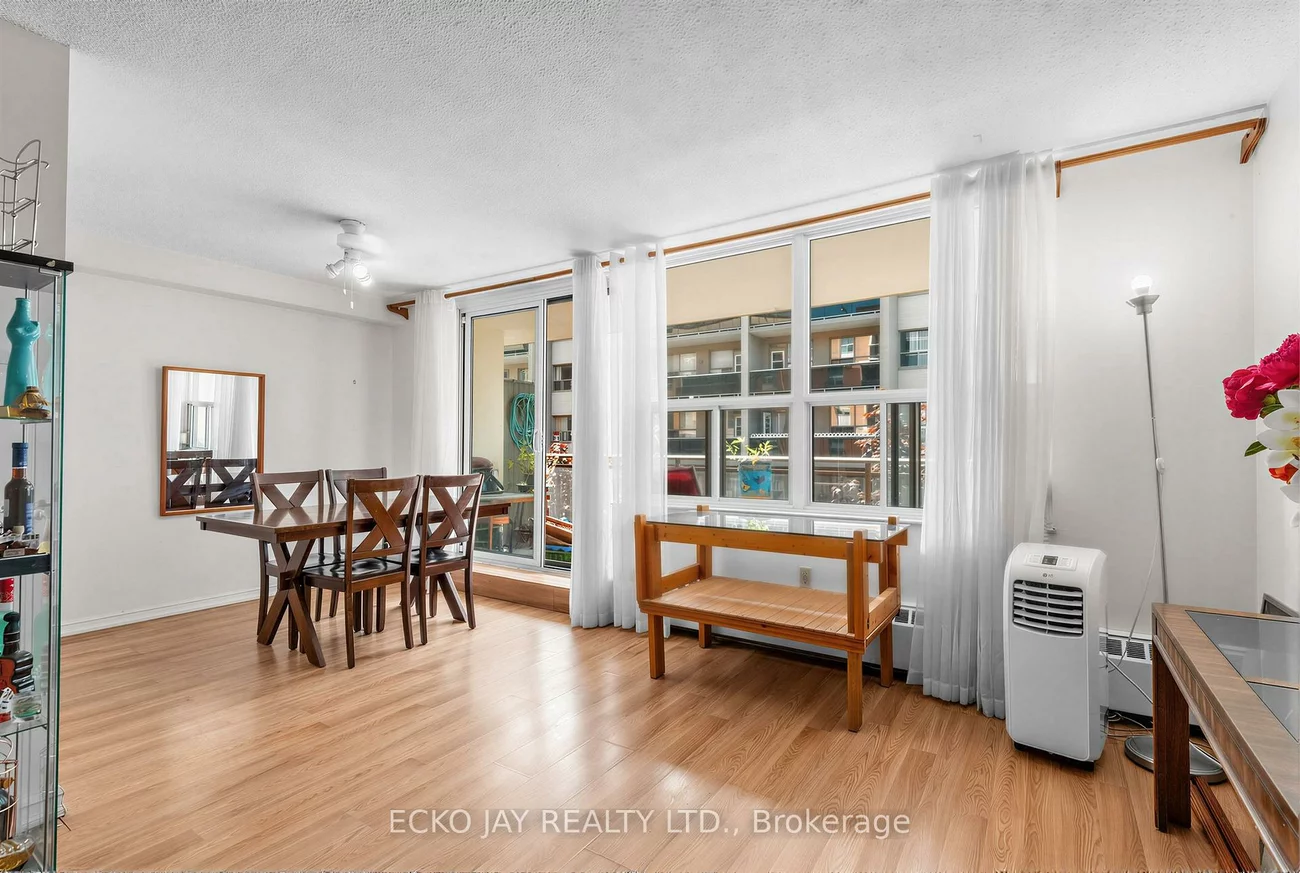180, Dudley, Thornhill, Markham