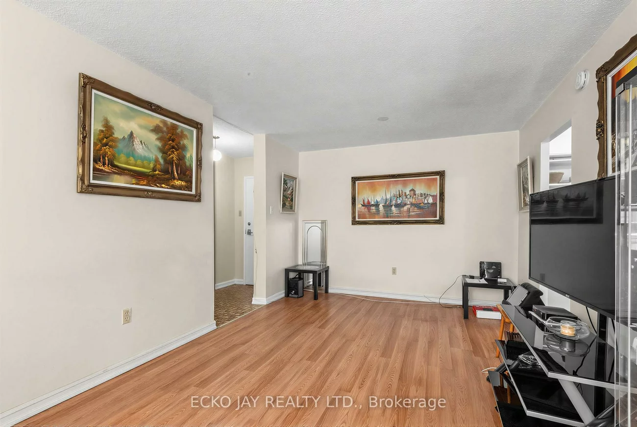 180, Dudley, Thornhill, Markham