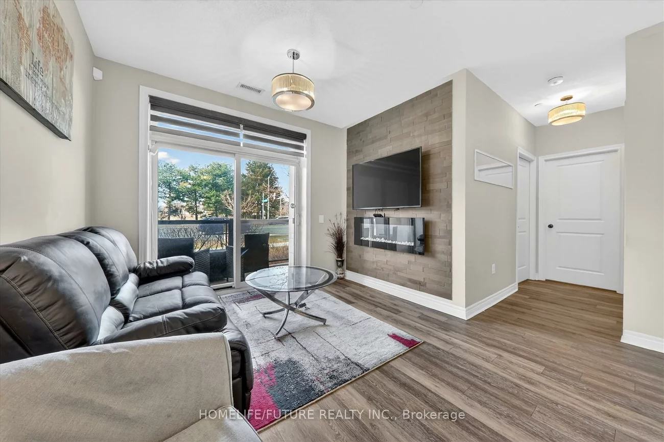 7325, Markham, Cedarwood, Markham