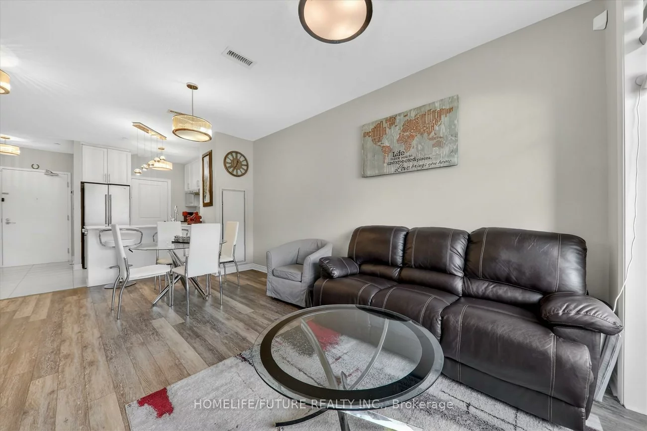 7325, Markham, Cedarwood, Markham