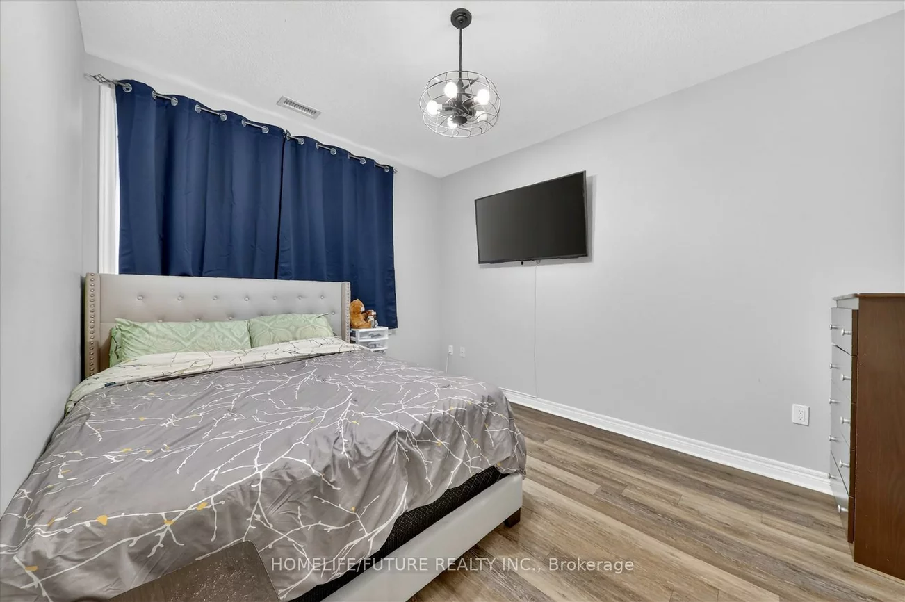7325, Markham, Cedarwood, Markham