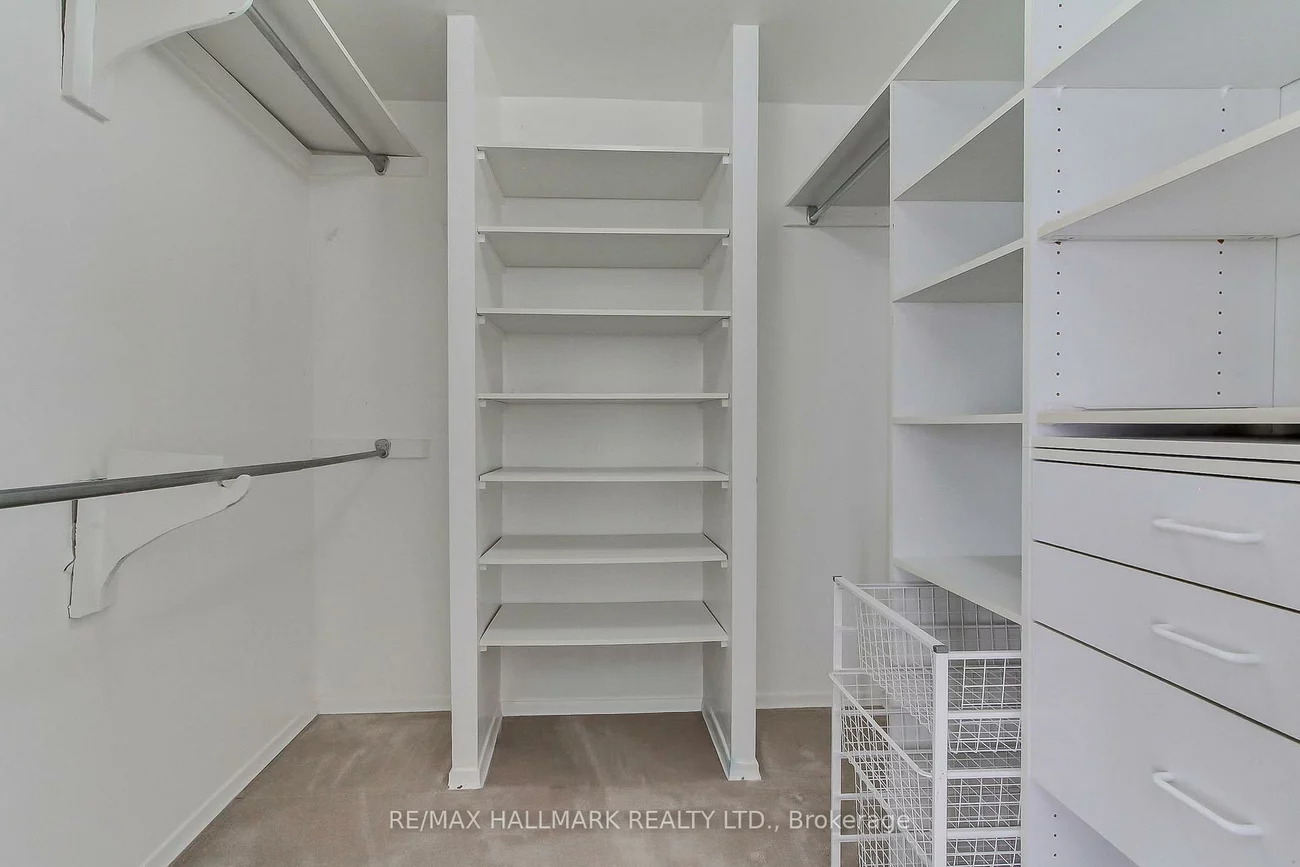 208, Royal Orchard, Royal Orchard, Markham