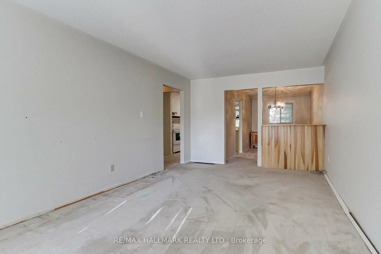 208, Royal Orchard, Royal Orchard, Markham