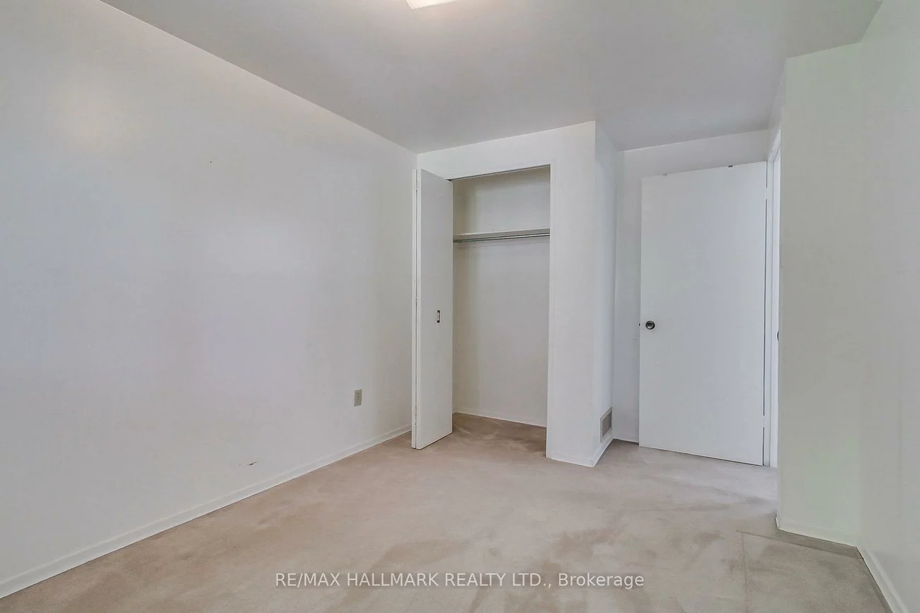 208, Royal Orchard, Royal Orchard, Markham