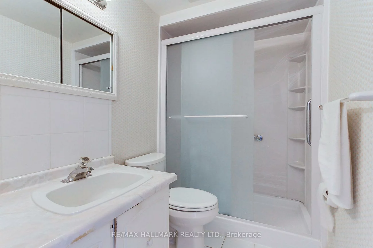 208, Royal Orchard, Royal Orchard, Markham