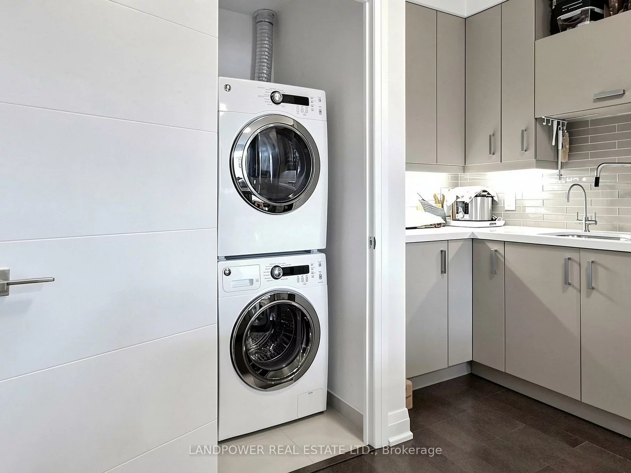 18, Uptown, Unionville, Markham
