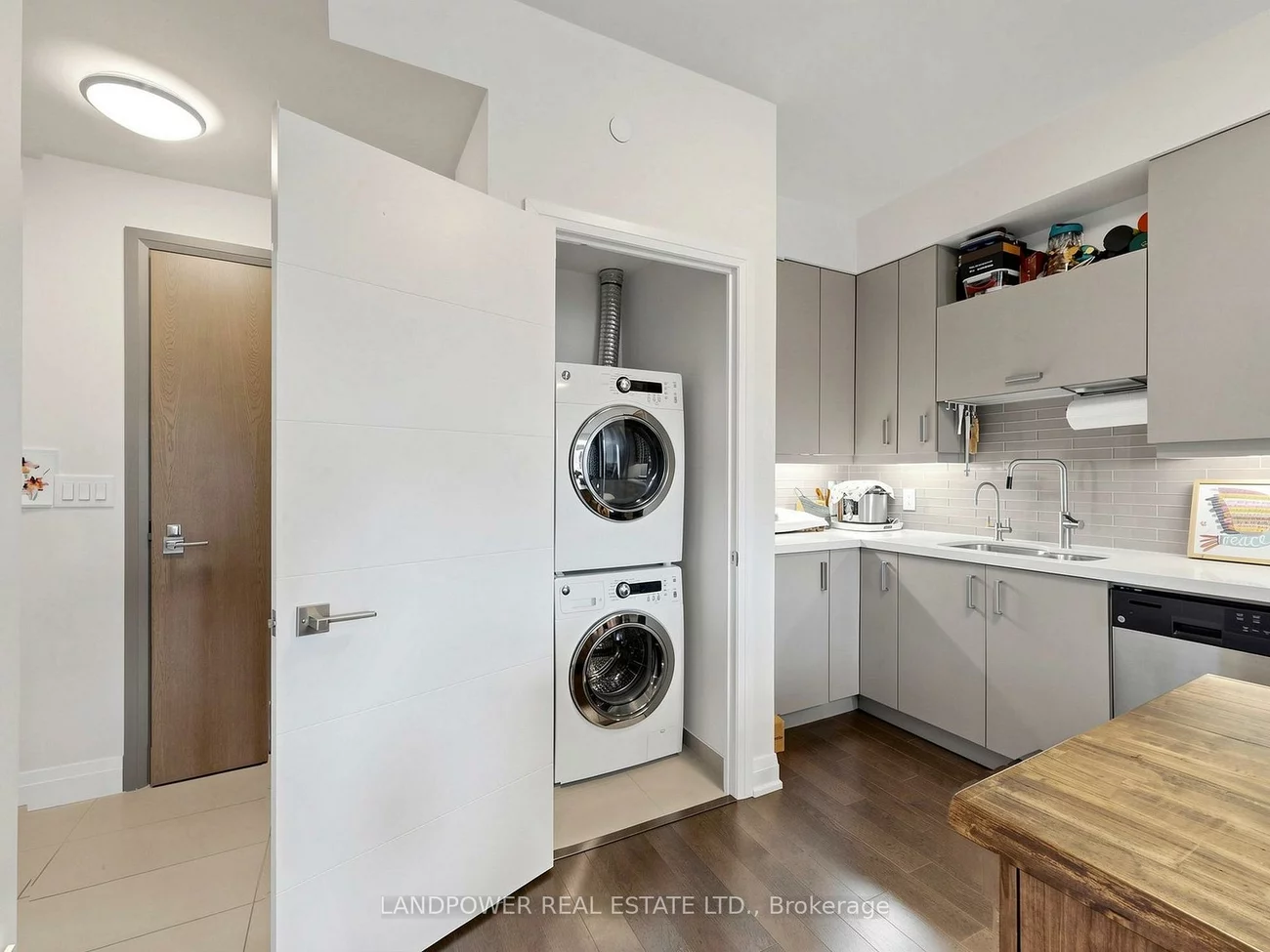 18, Uptown, Unionville, Markham