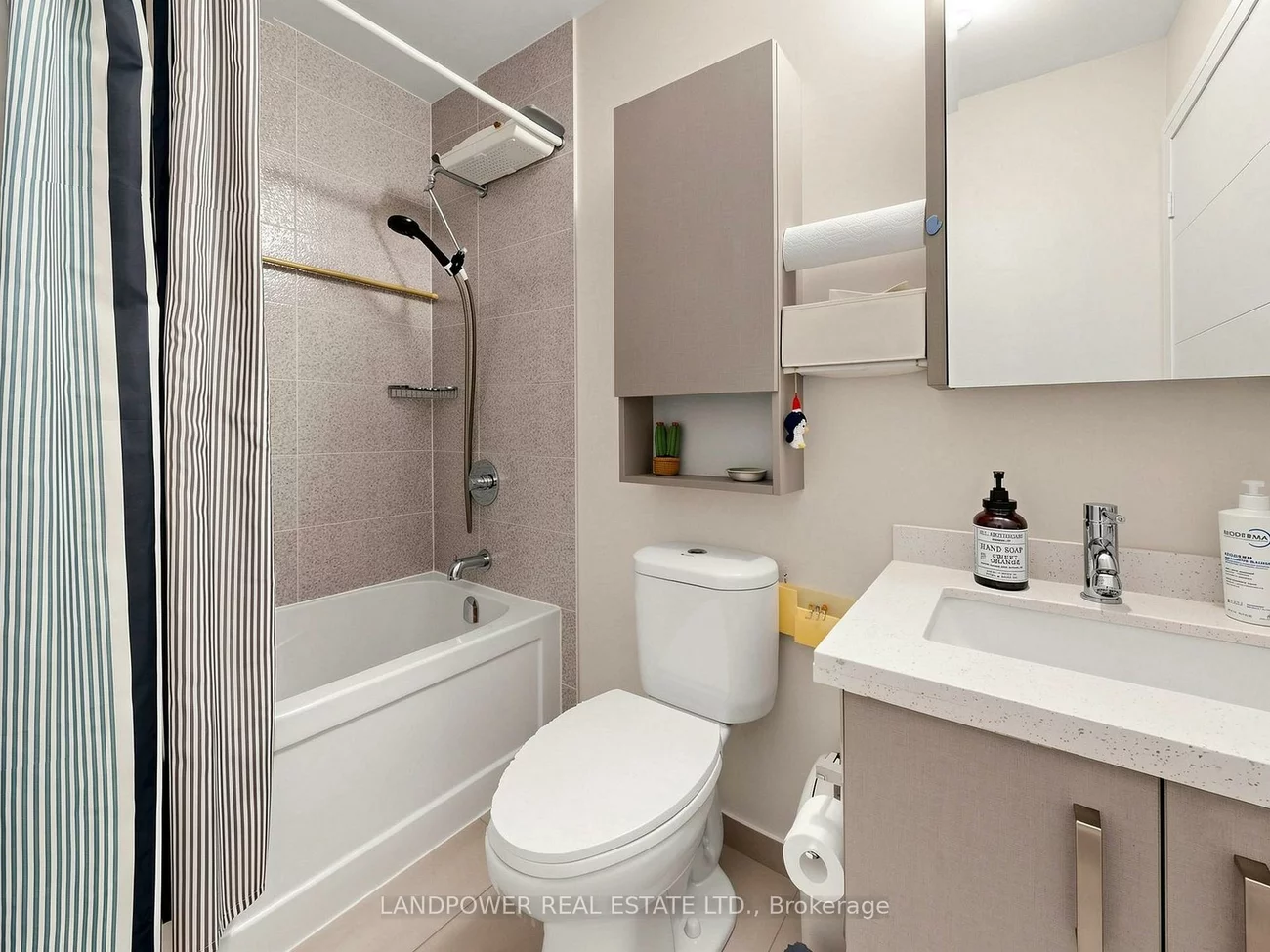 18, Uptown, Unionville, Markham