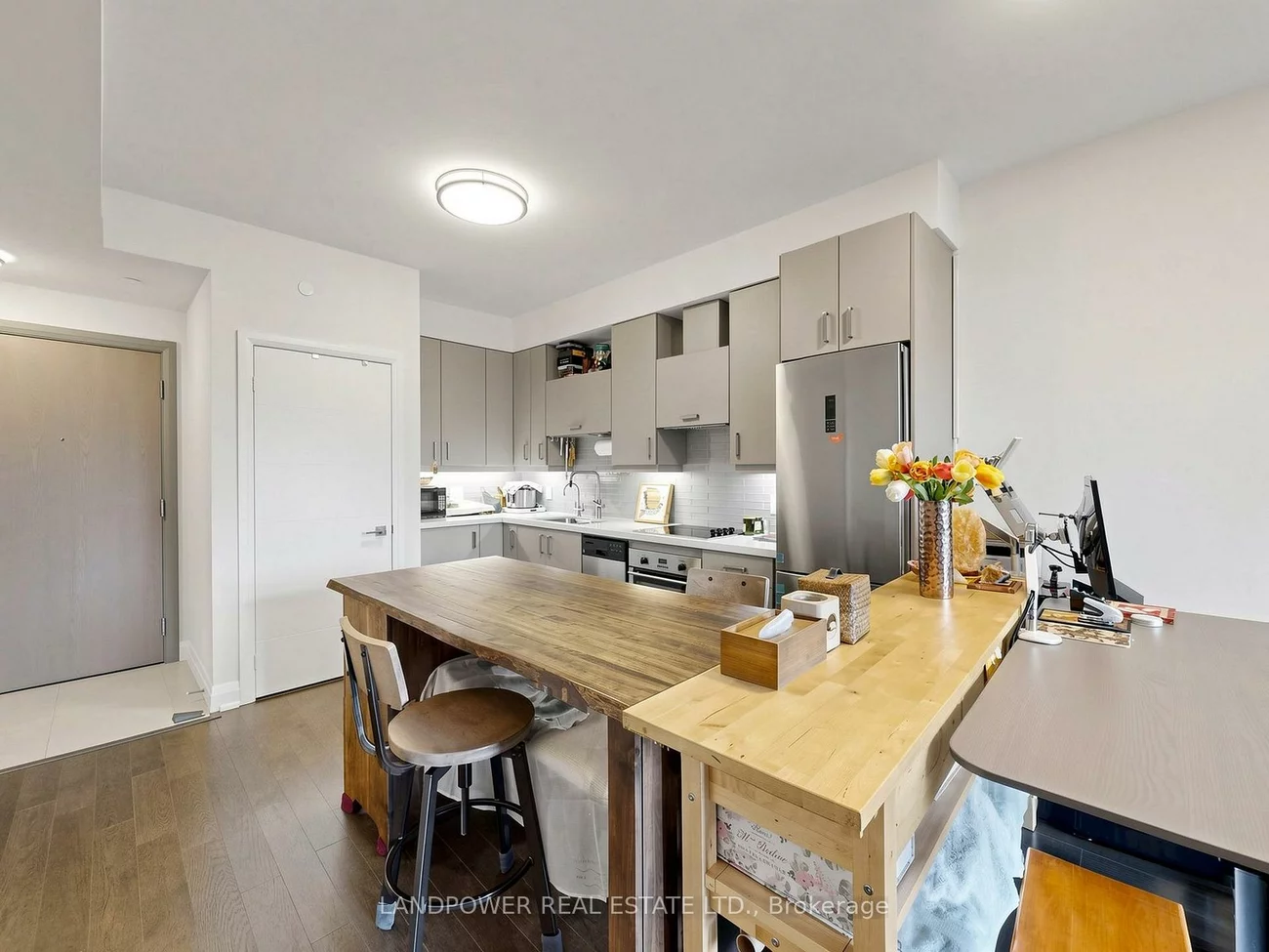 18, Uptown, Unionville, Markham