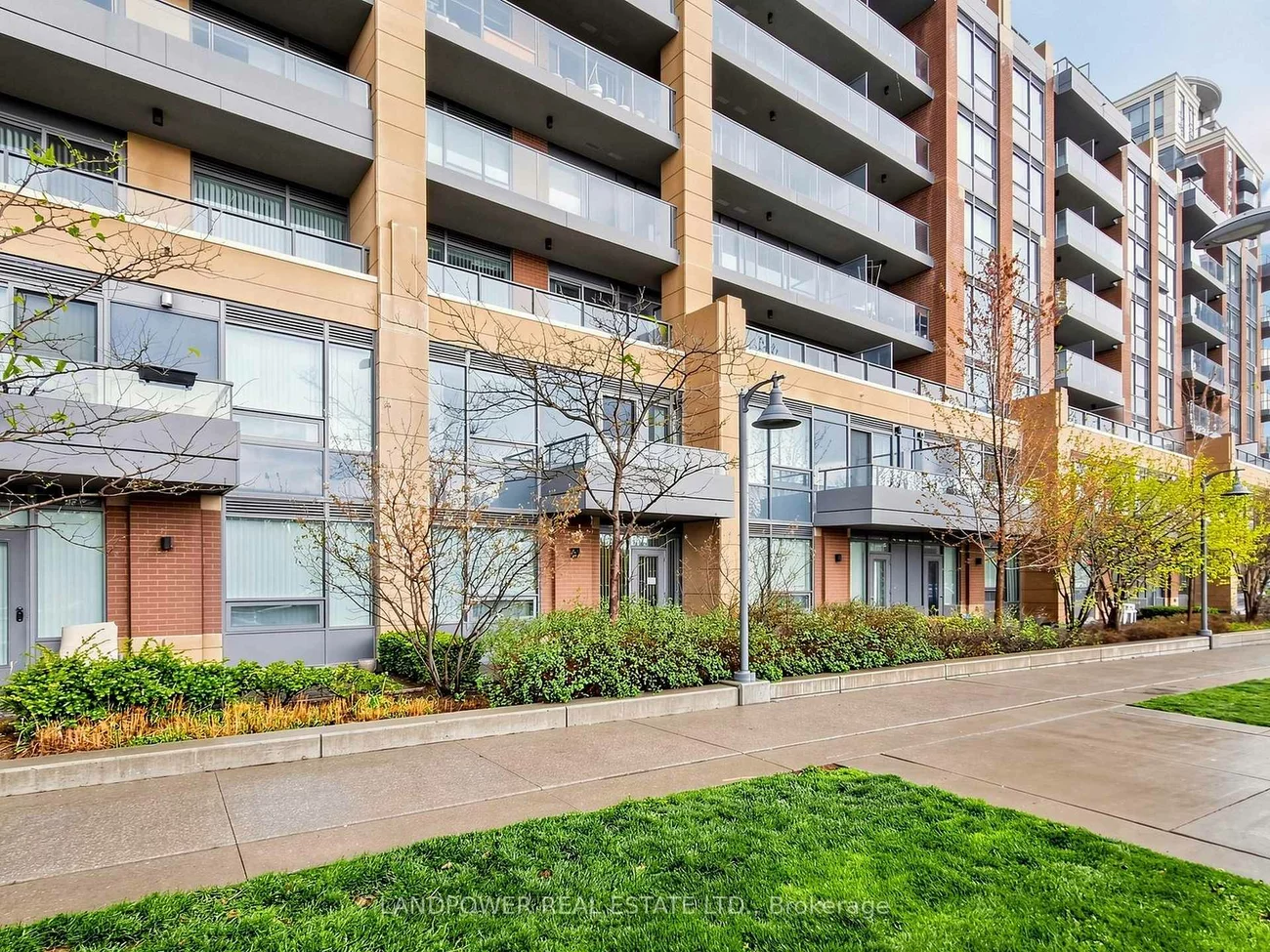 18, Uptown, Unionville, Markham