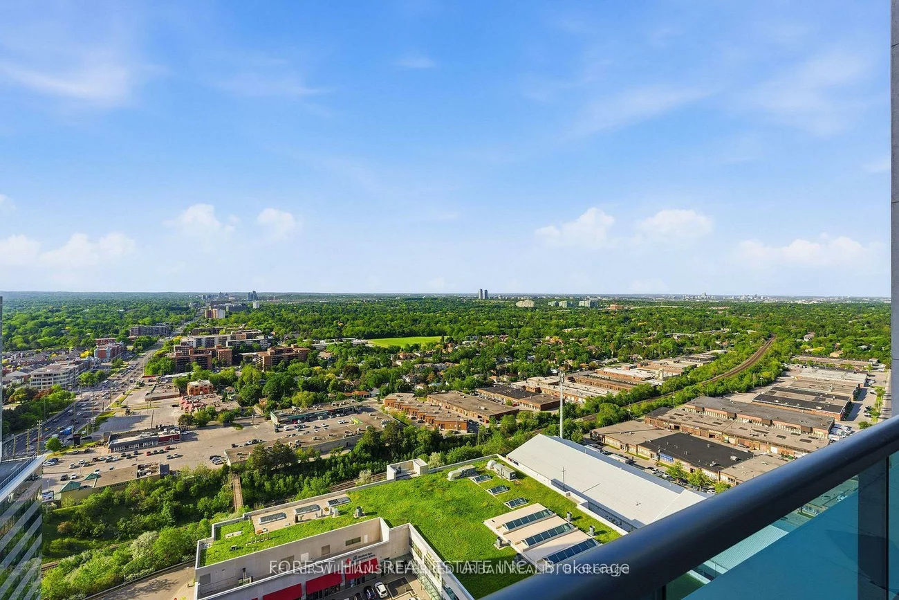 7165, Yonge, Thornhill, Markham